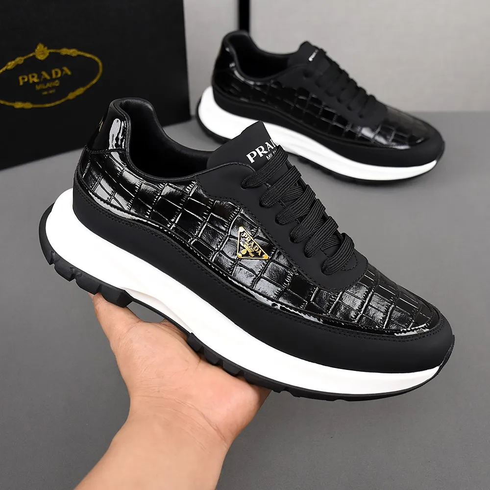 PP440👟👟👟[PRADA-Prada] boutique series. The upper is made of first-layer cowhide, sheepskin lining, and an ultra-light soft elastic PU outsole. Men's size 38-44 (45 custom-made) (just choose according to your usual wearing size).